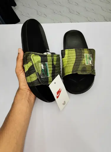 Nike Slippers 